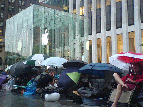 Как Apple создает шумиху вокруг своих продуктов