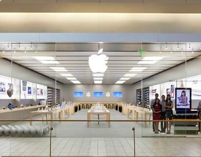 Apple Store в городе Шарлотт (США) Apple Store в городе Шарлотт (США)
